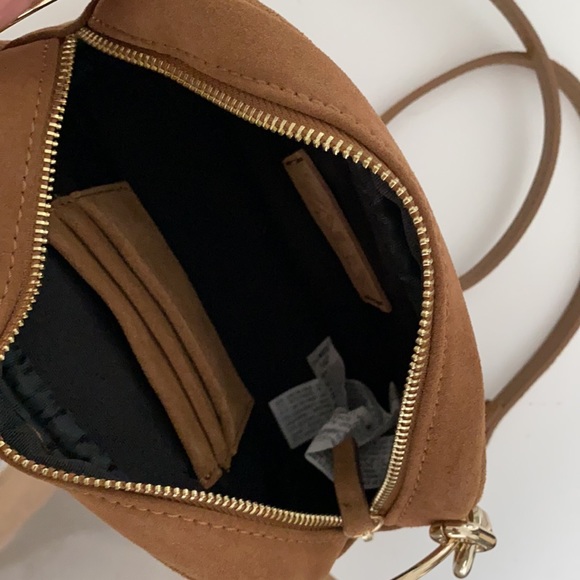 Crossbody Bag - Picture 3 of 4